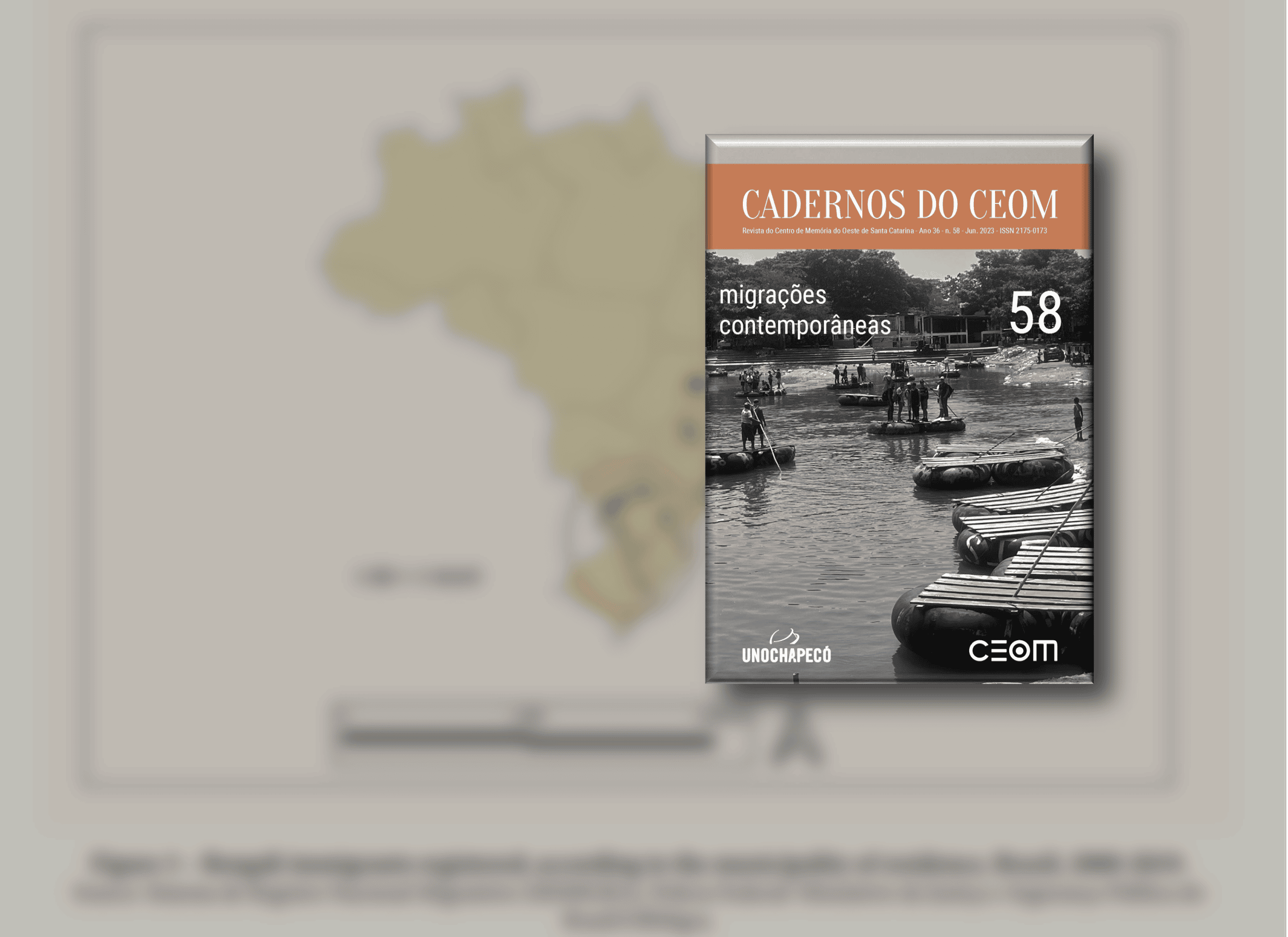 Capa da revista Cadernos Ceom com mapa do Brasil ao fundo
